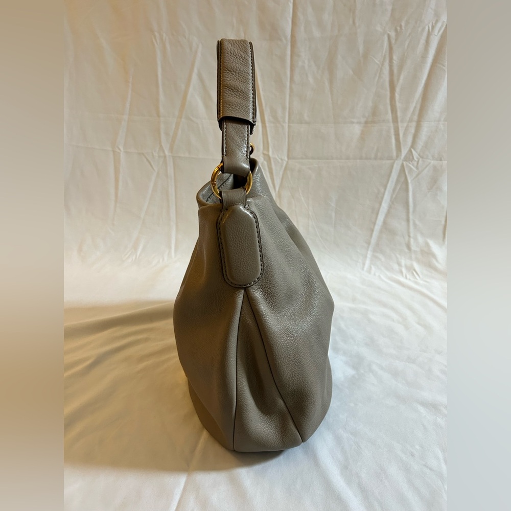 Marc Jacobs Pebbled Leather Shoulder Bag - Picture 5 of 9